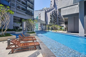 NEW Supreme Suite Seaview Poolview Netflix Melaka Town Free Parking